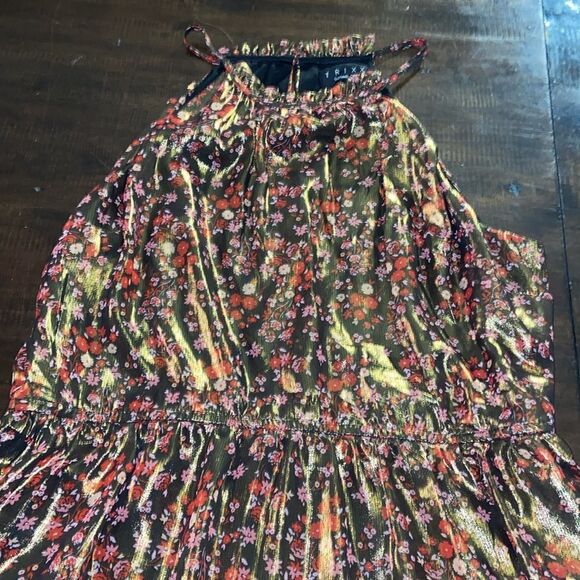Trixxi Floral metallic Halter Dress with Gold and Pink Accents size large - Picture 2 of 8